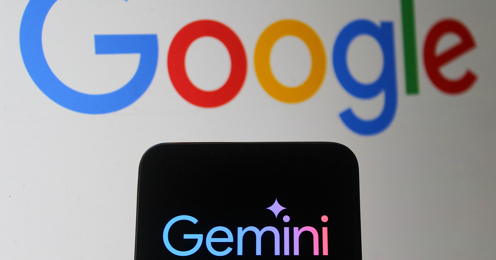 Google Launches Generative AI Certification With Free Training via @sejournal, @MattGSouthern